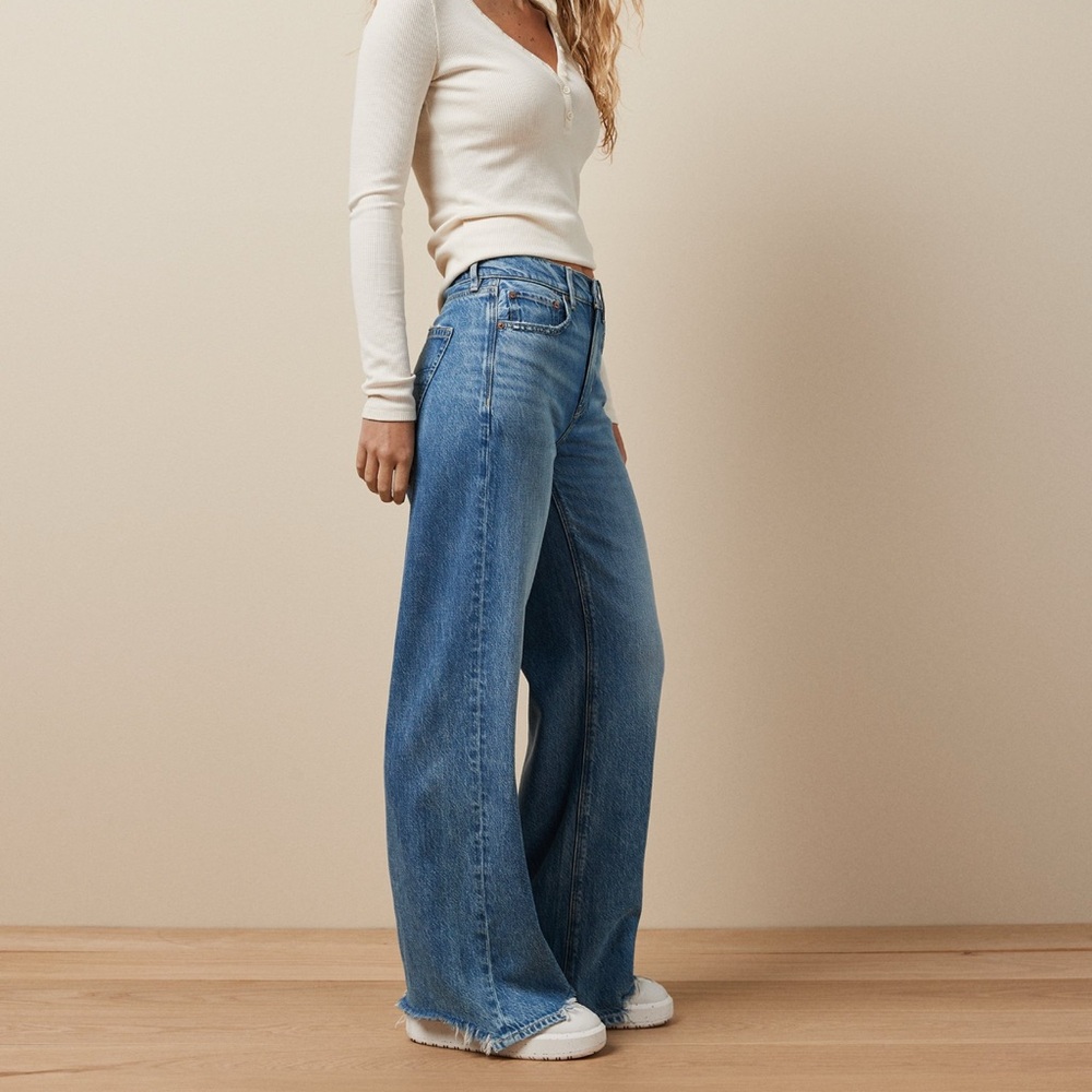 American Eagle Outfitters - Super High Rise Baggy Wide Leg Jeans